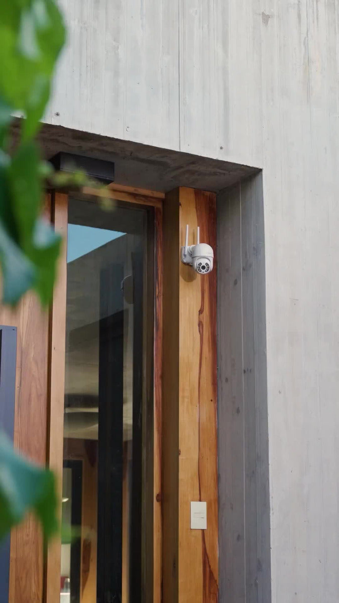 Cámara de Seguridad Wifi IP Gadnic DM200W FHD Motorizada 1080P Audio Bidireccional Conexión Inalámbrica